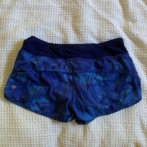 Lululemon Hotty Hot Short